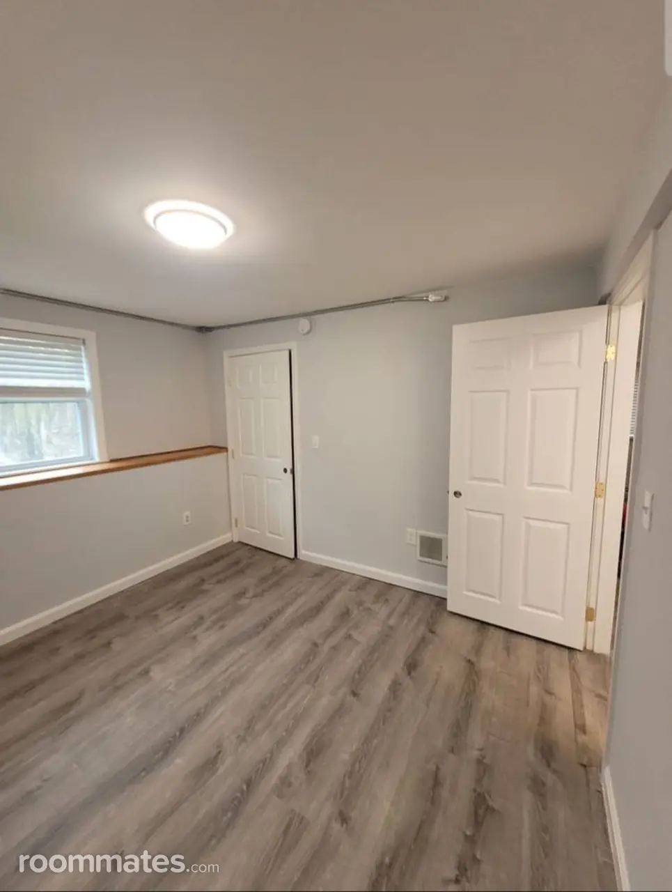 Profile photo 1 of 7