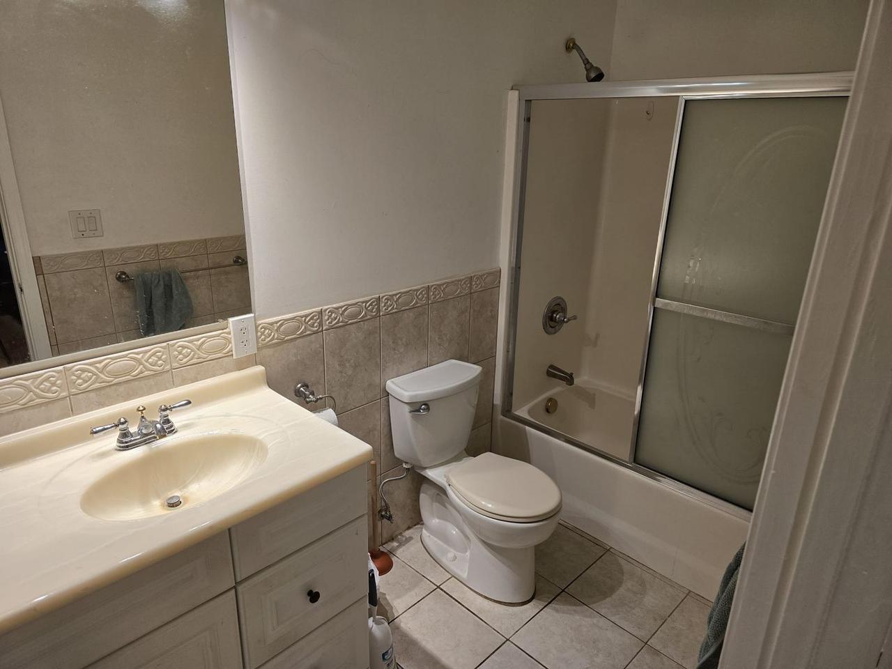 Profile photo 2 of 6