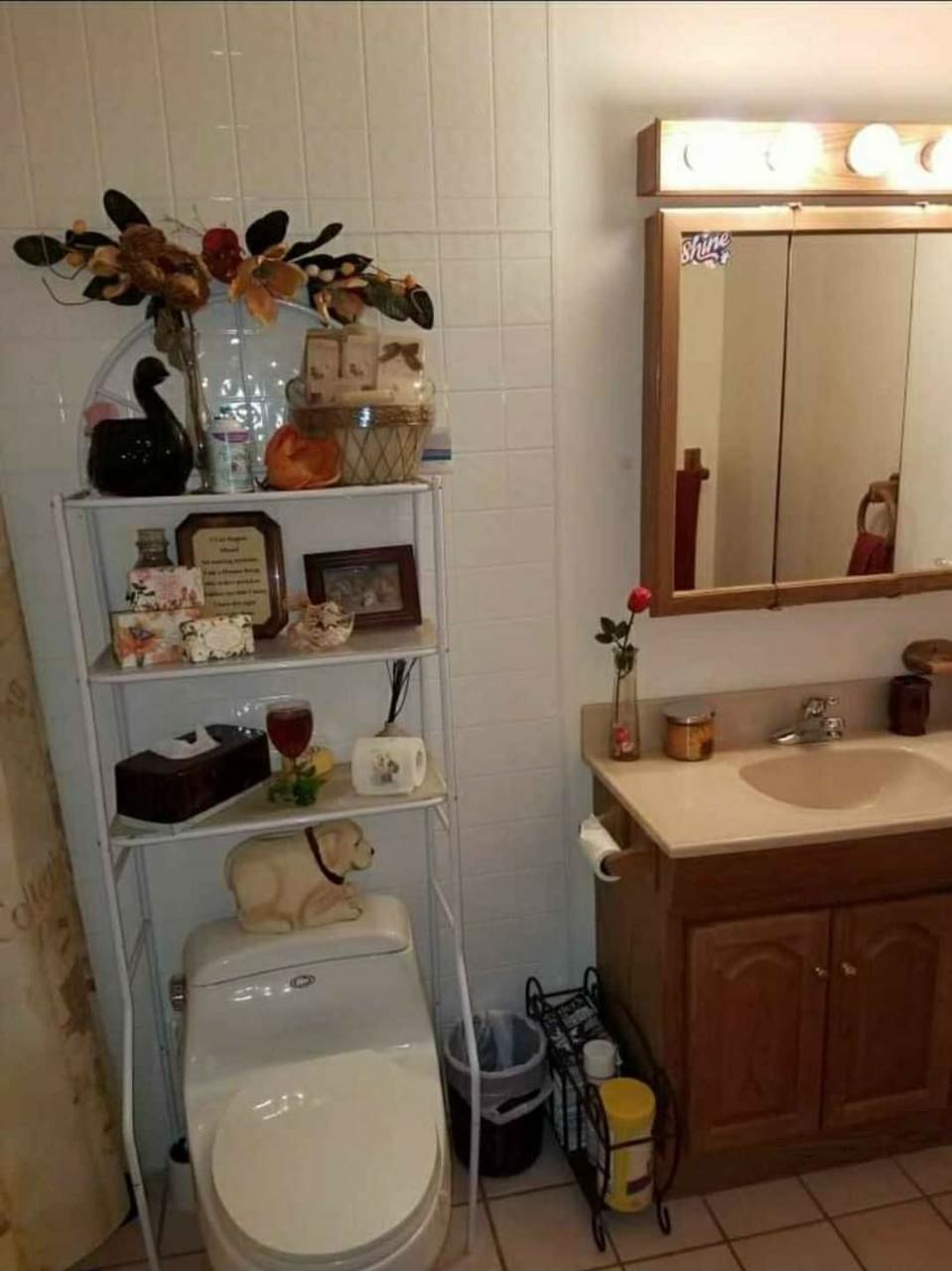 Profile photo 9 of 13