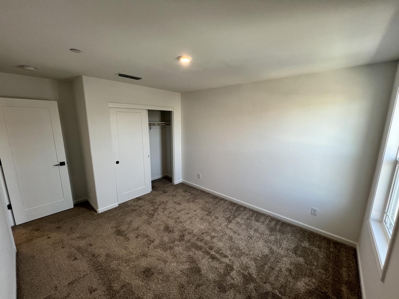 Profile photo 7 of 8