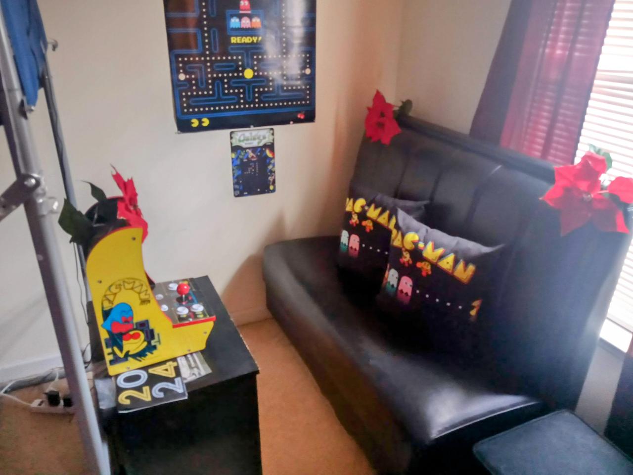 Profile photo 3 of 6