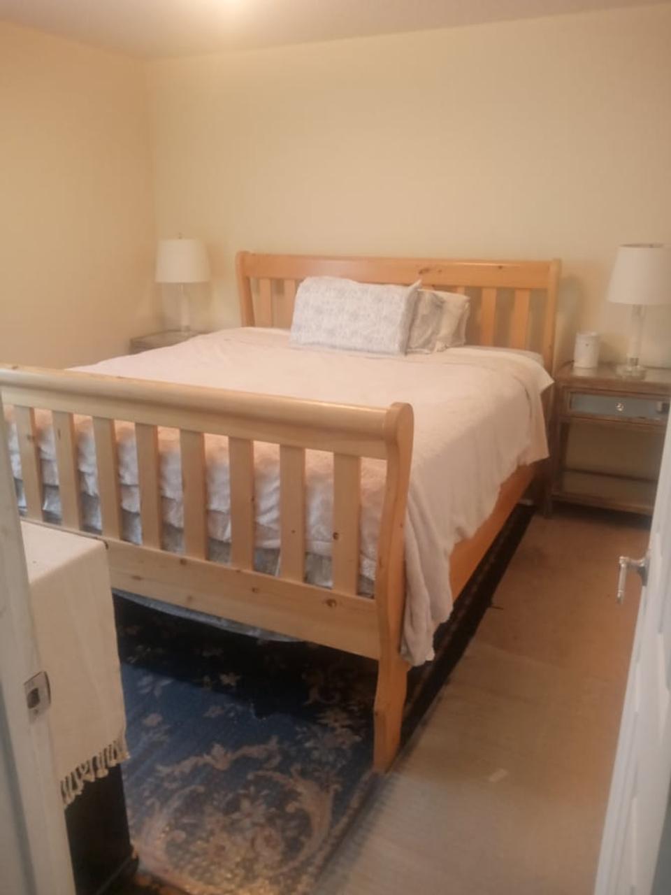 Profile photo 1 of 6