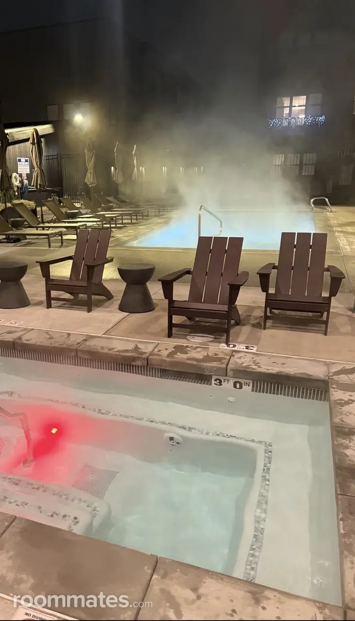 Profile photo 5 of 17