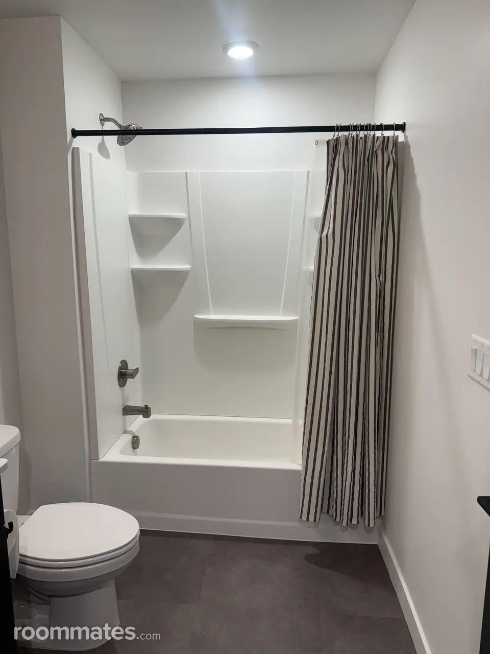 Profile photo 4 of 17