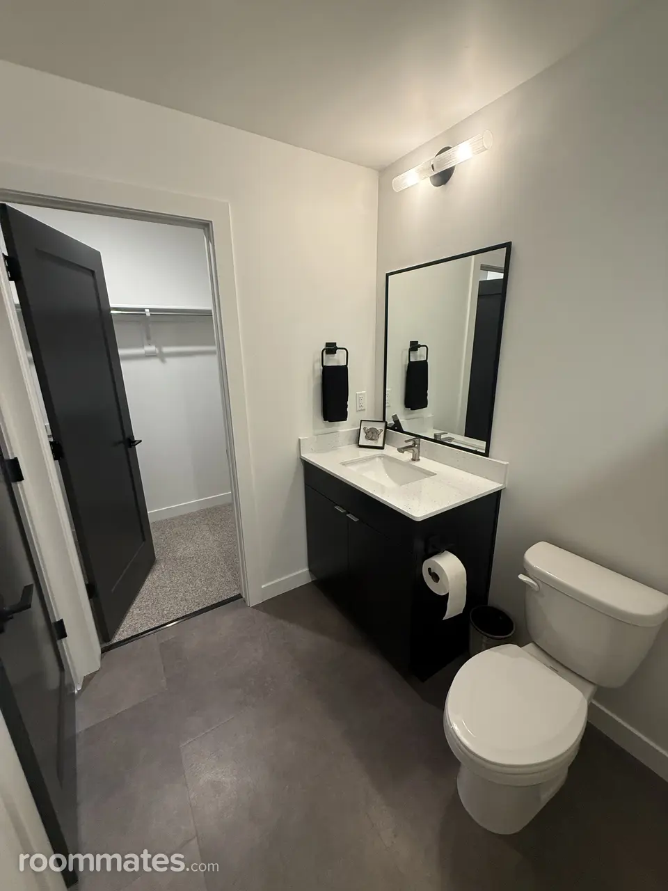 Profile photo 3 of 17