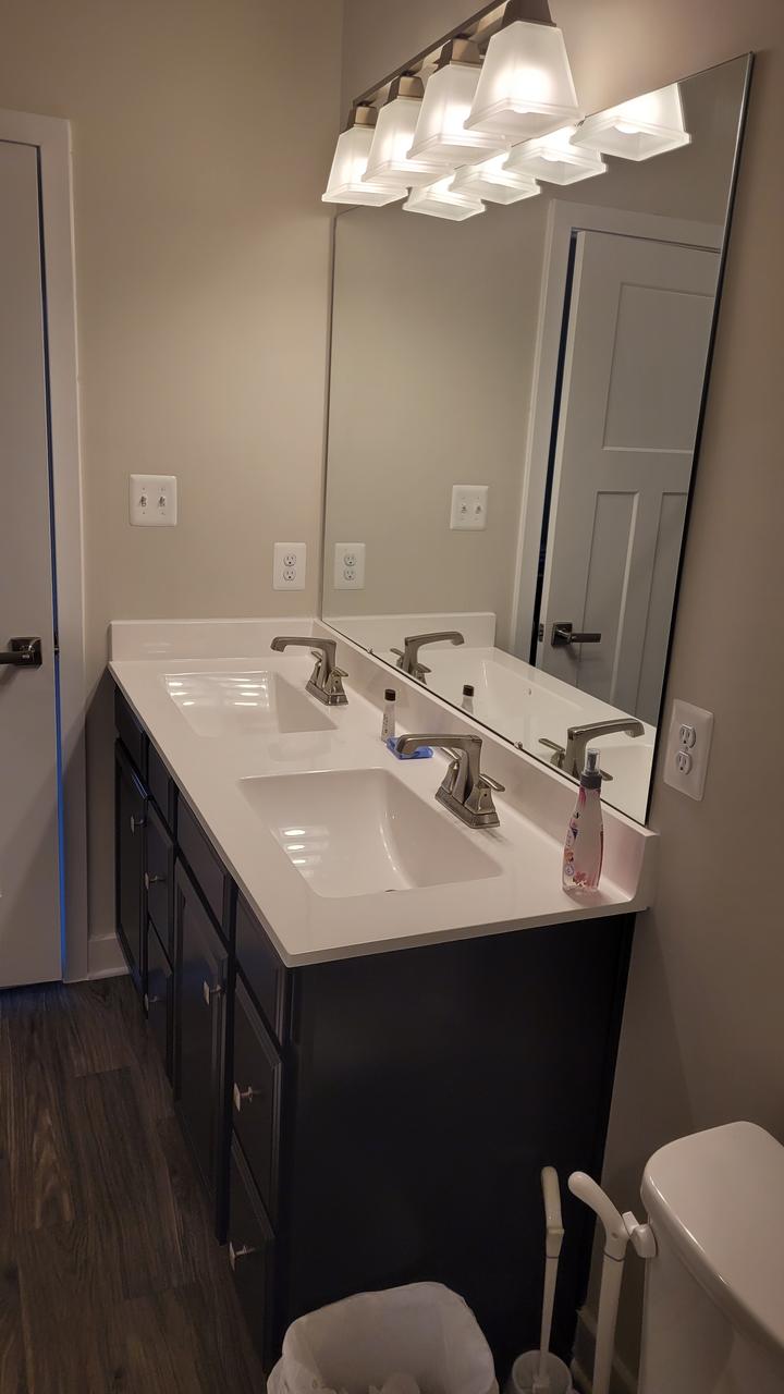 Profile photo 4 of 9