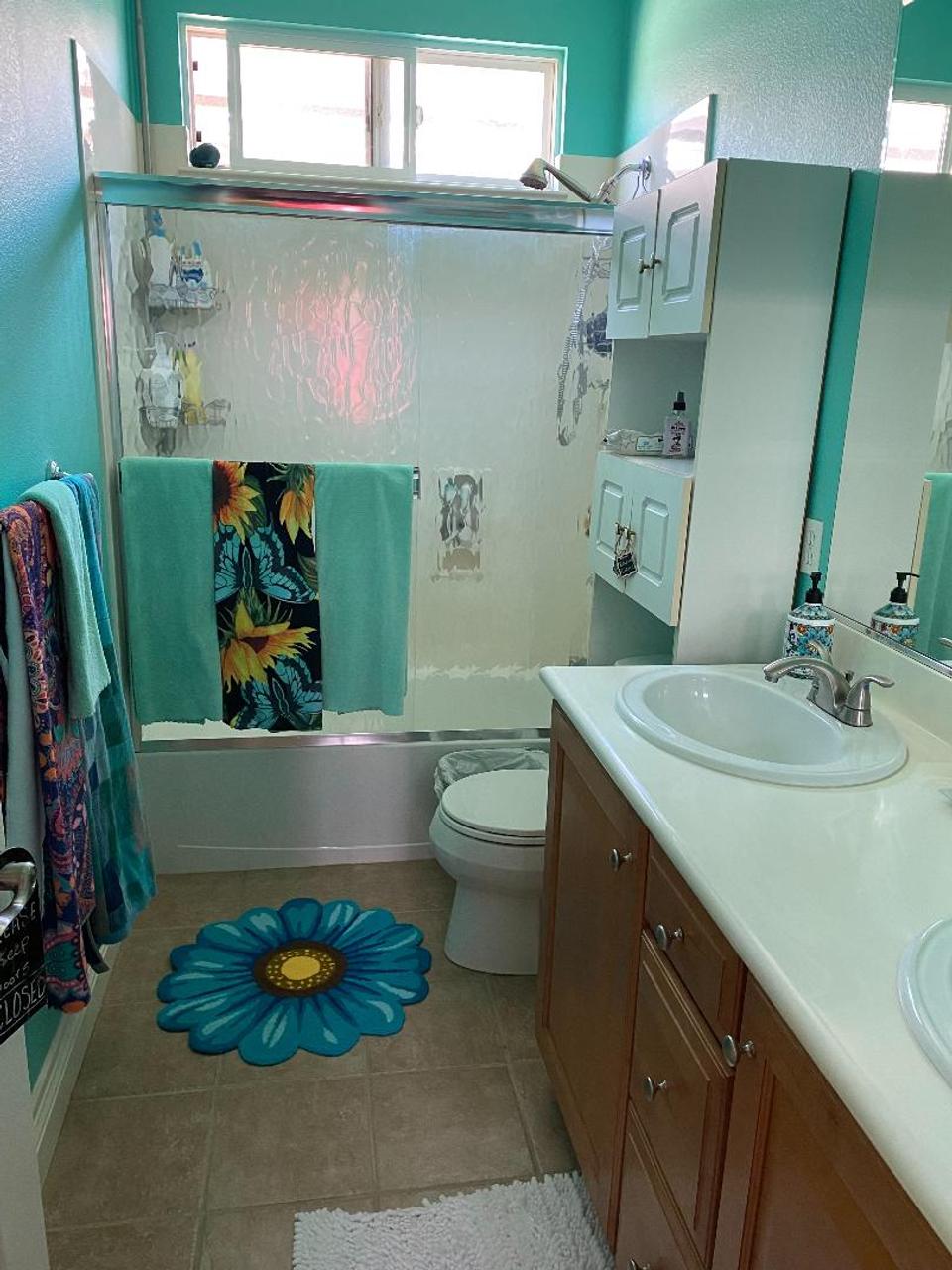 Profile photo 18 of 20