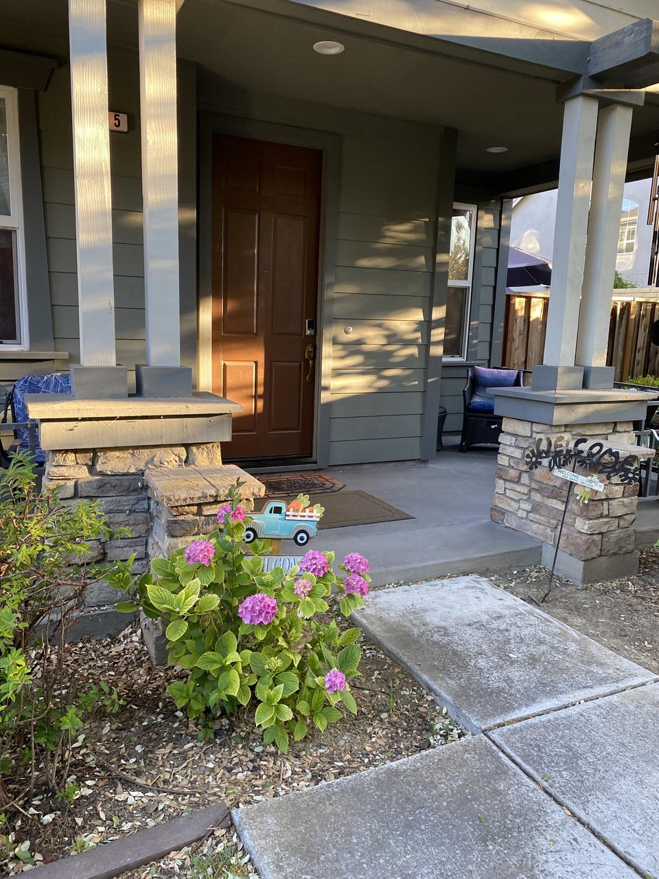 Profile photo 2 of 20