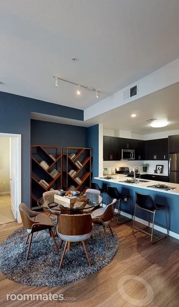 Profile photo 1 of 11