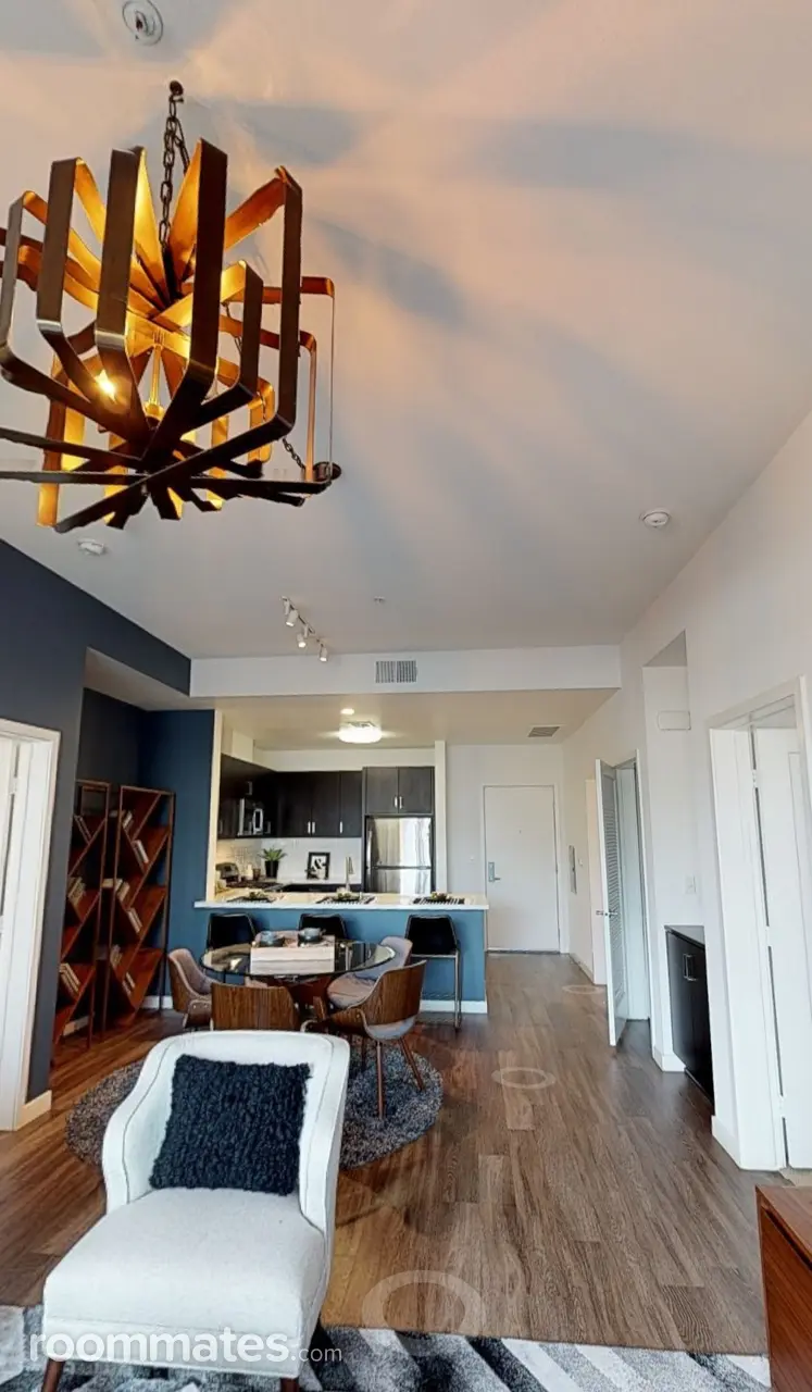 Profile photo 3 of 11