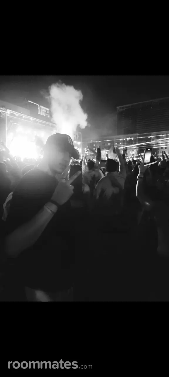 Profile photo 9 of 11