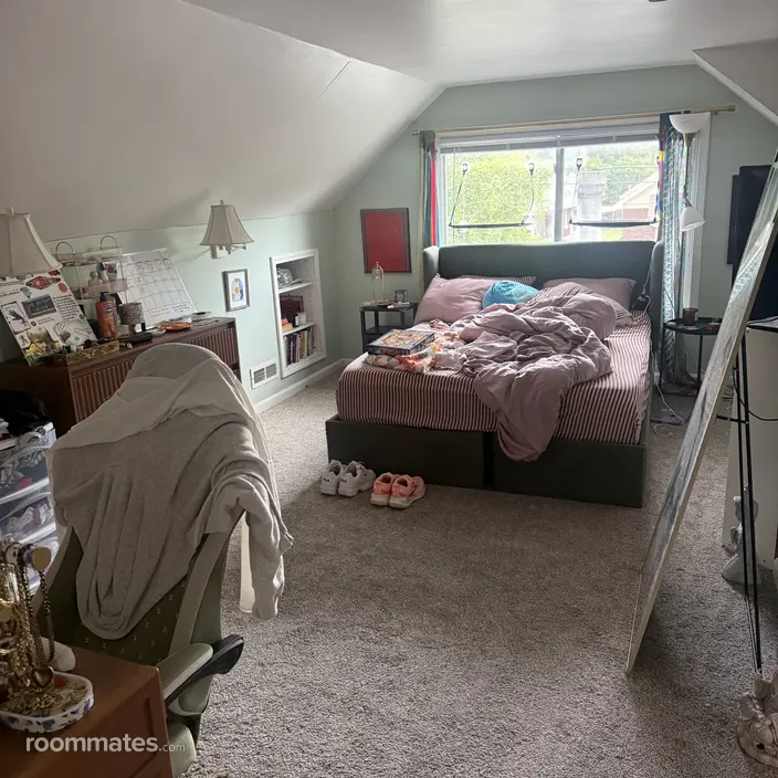 Room for rent in Louisville, KY $725, house