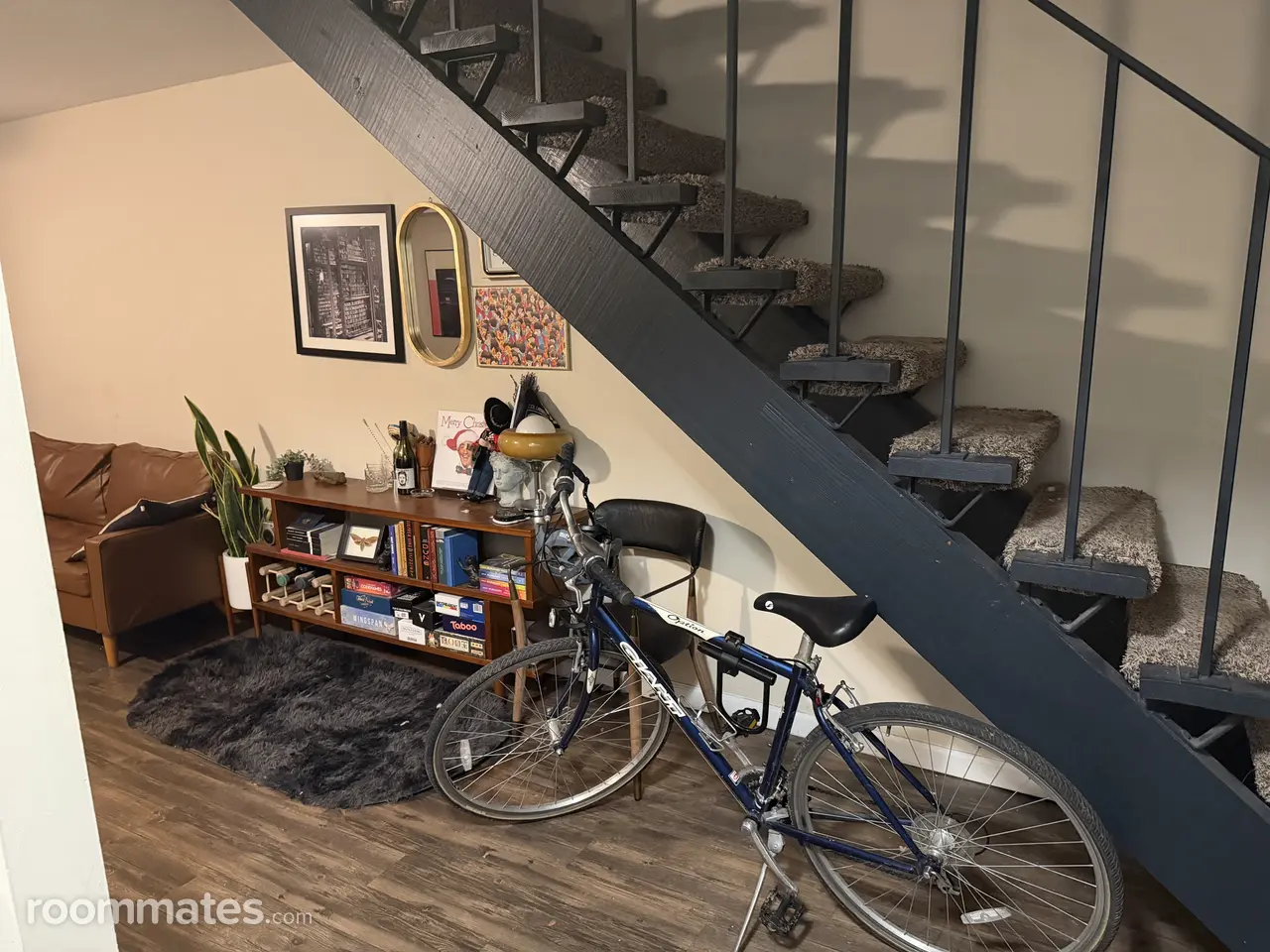 Profile photo 7 of 11