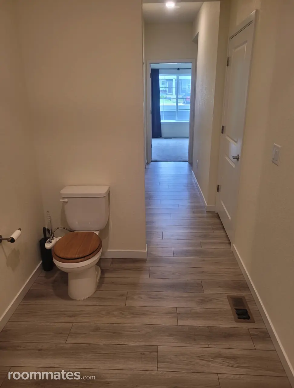 Profile photo 6 of 10