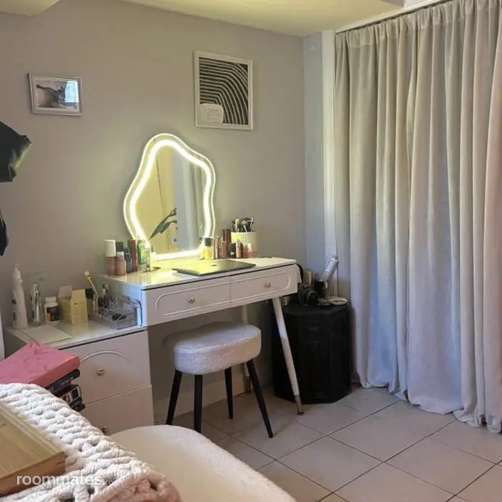 Room for rent in Jersey City, NJ $705, house