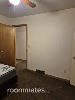 Room for rent in Dayton, OH $600, house