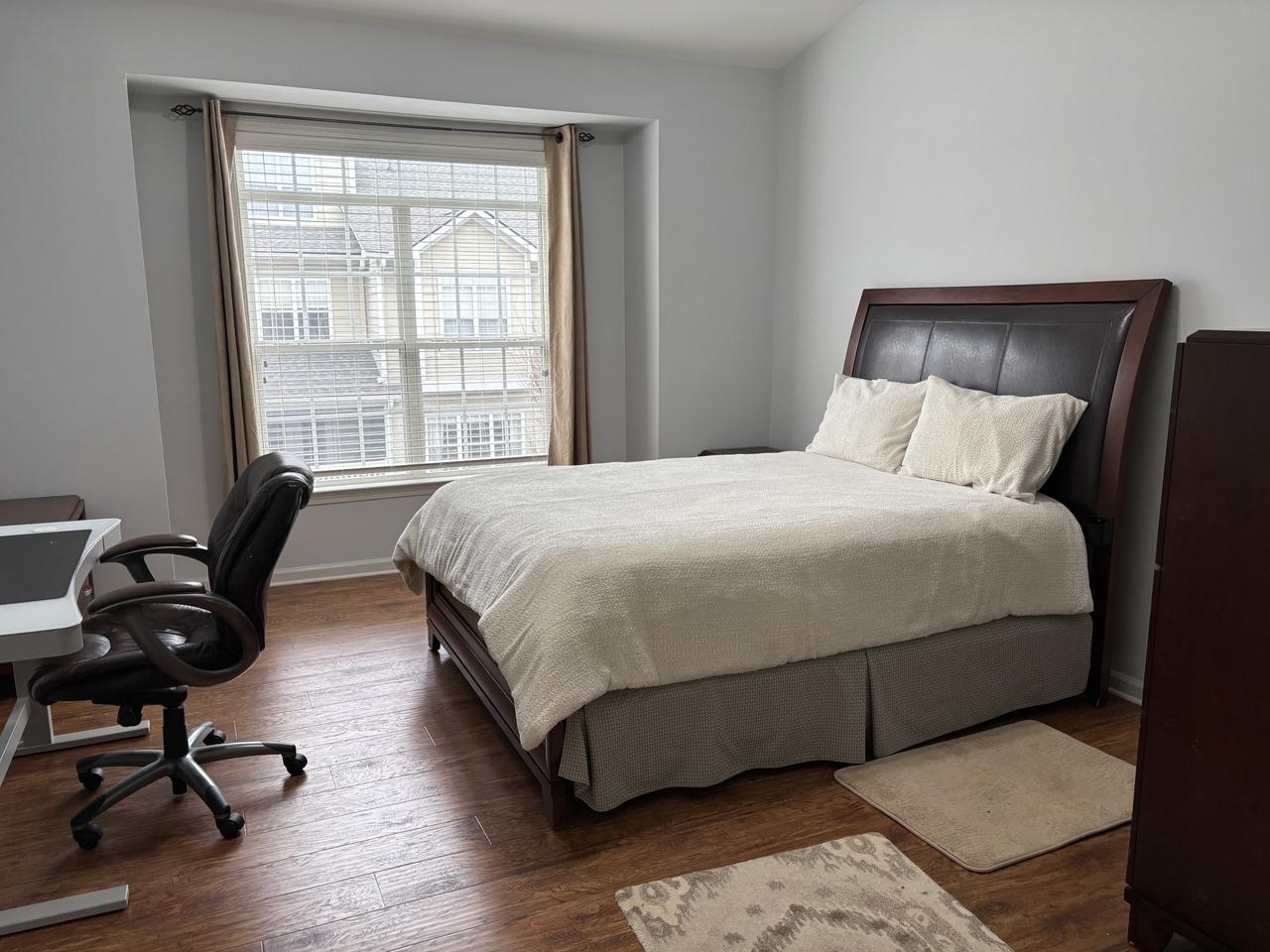 Profile photo 7 of 8