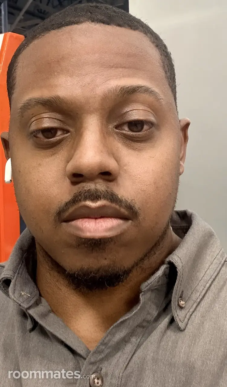 Profile photo 6 of 6