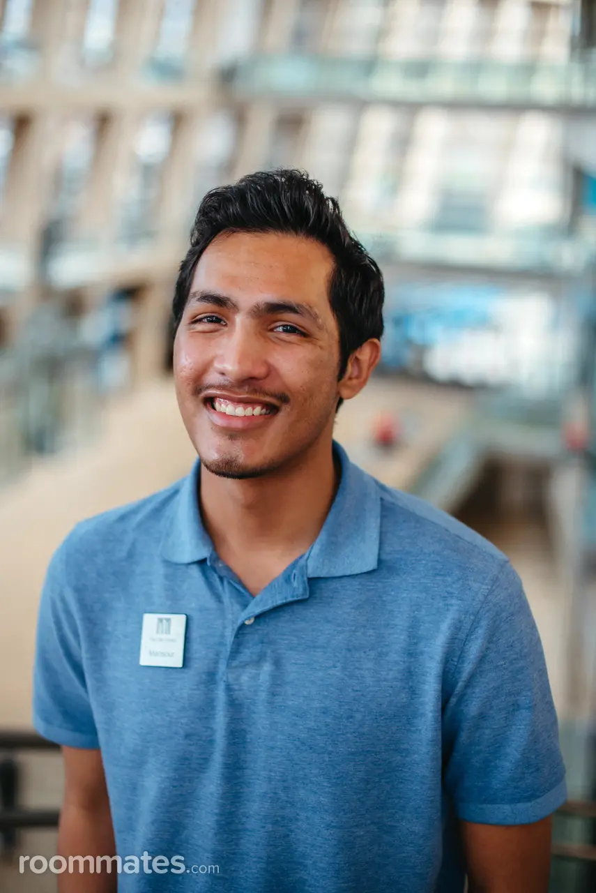 Profile photo 1 of 4