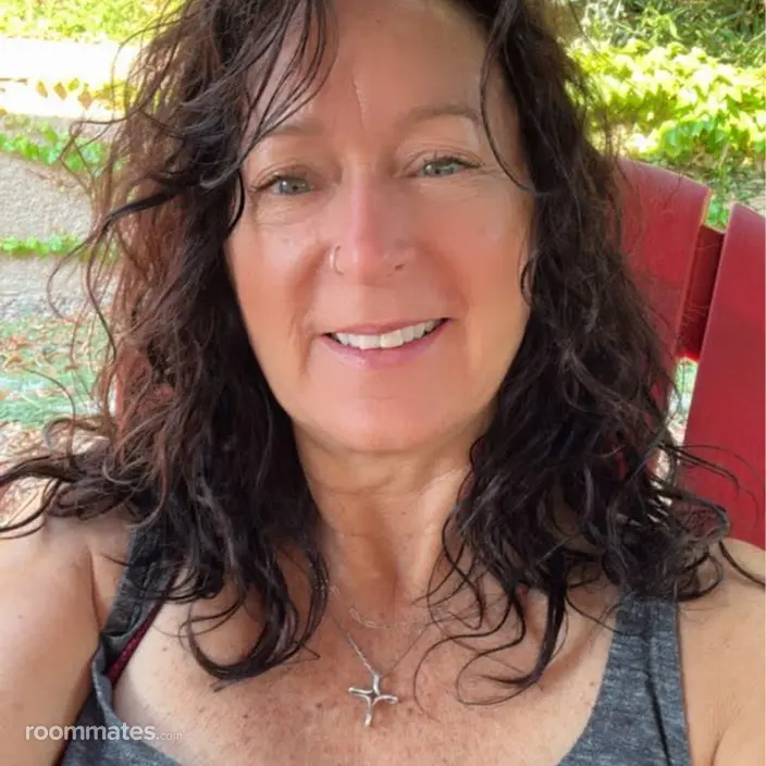 Roommate looking Fallbrook, CA, $2000
