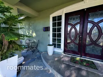 Room for rent in Paramount, CA $850, house