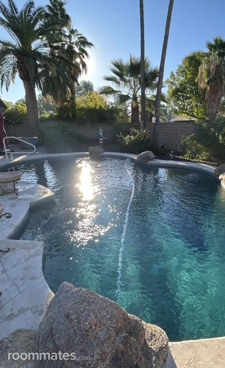 Profile photo 3 of 7