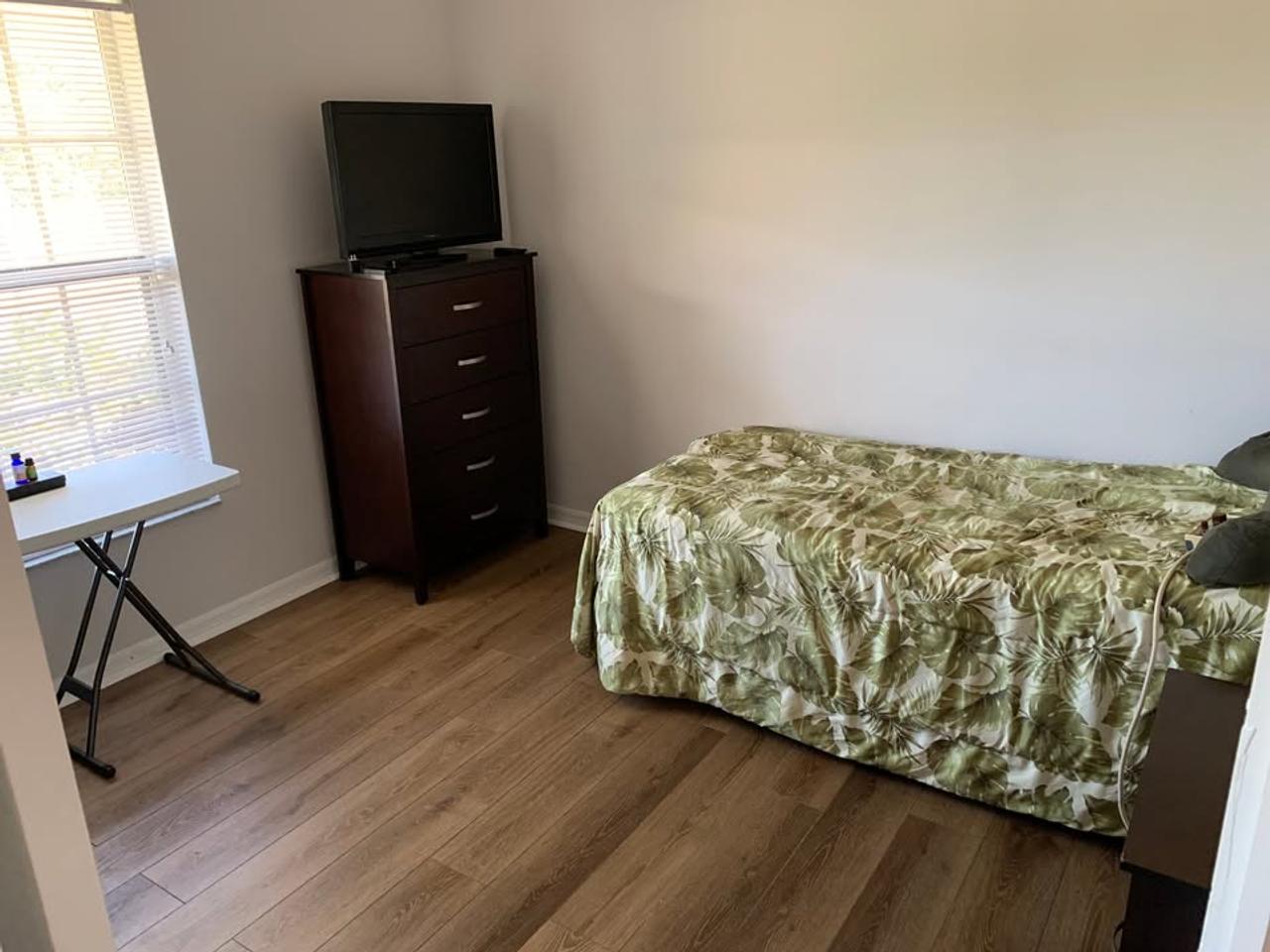 Profile photo 9 of 10