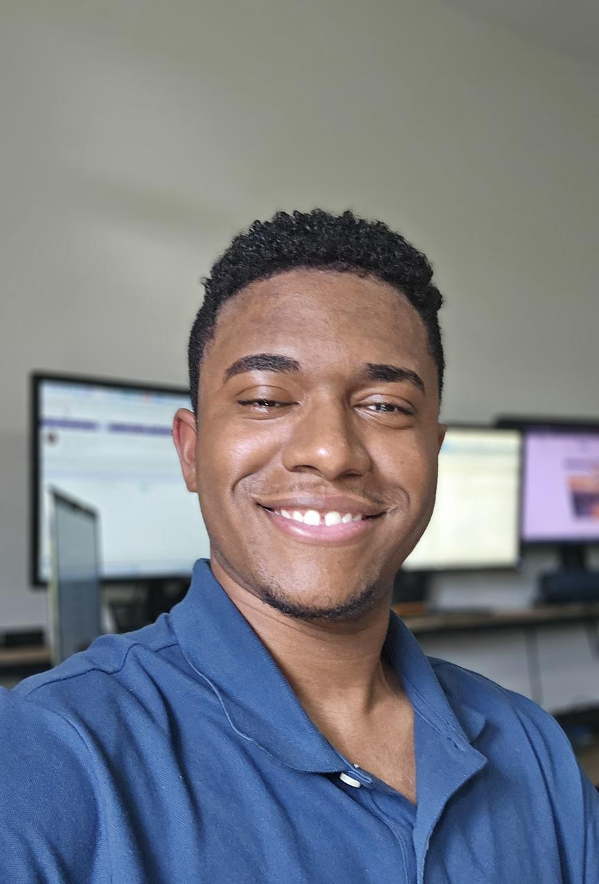 Profile photo 10 of 10