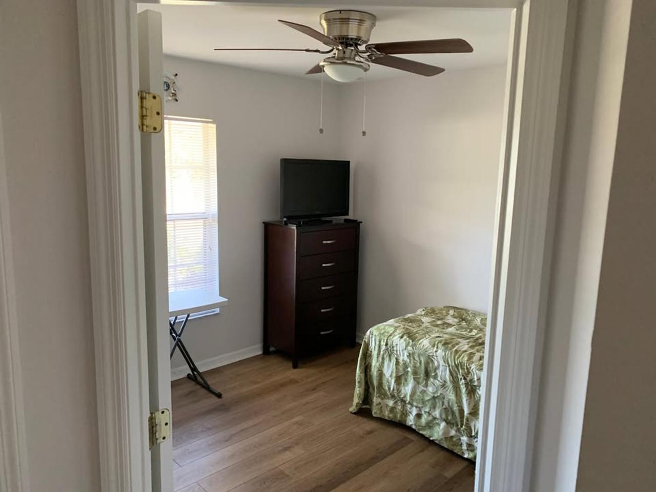 Profile photo 4 of 10