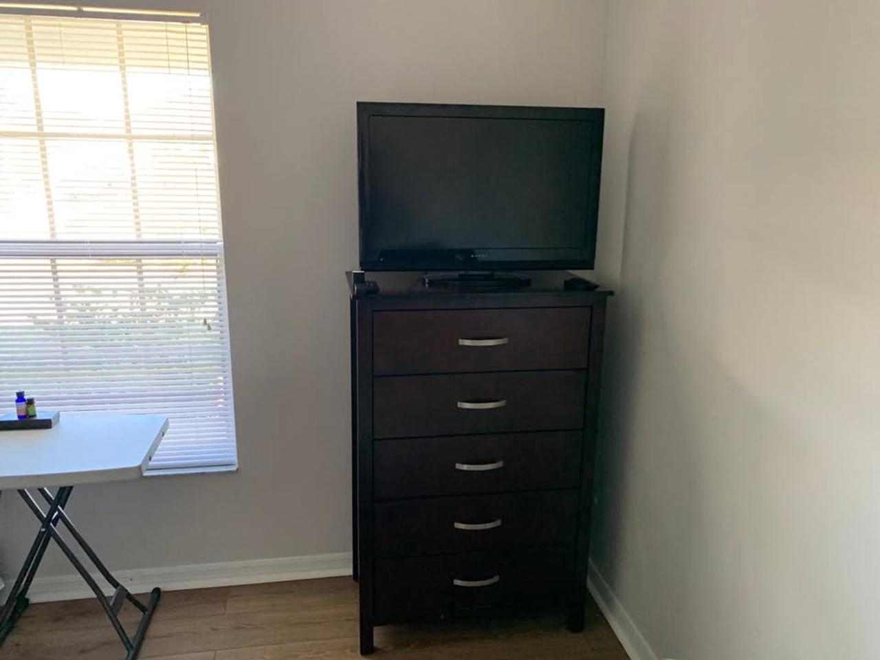 Profile photo 3 of 10