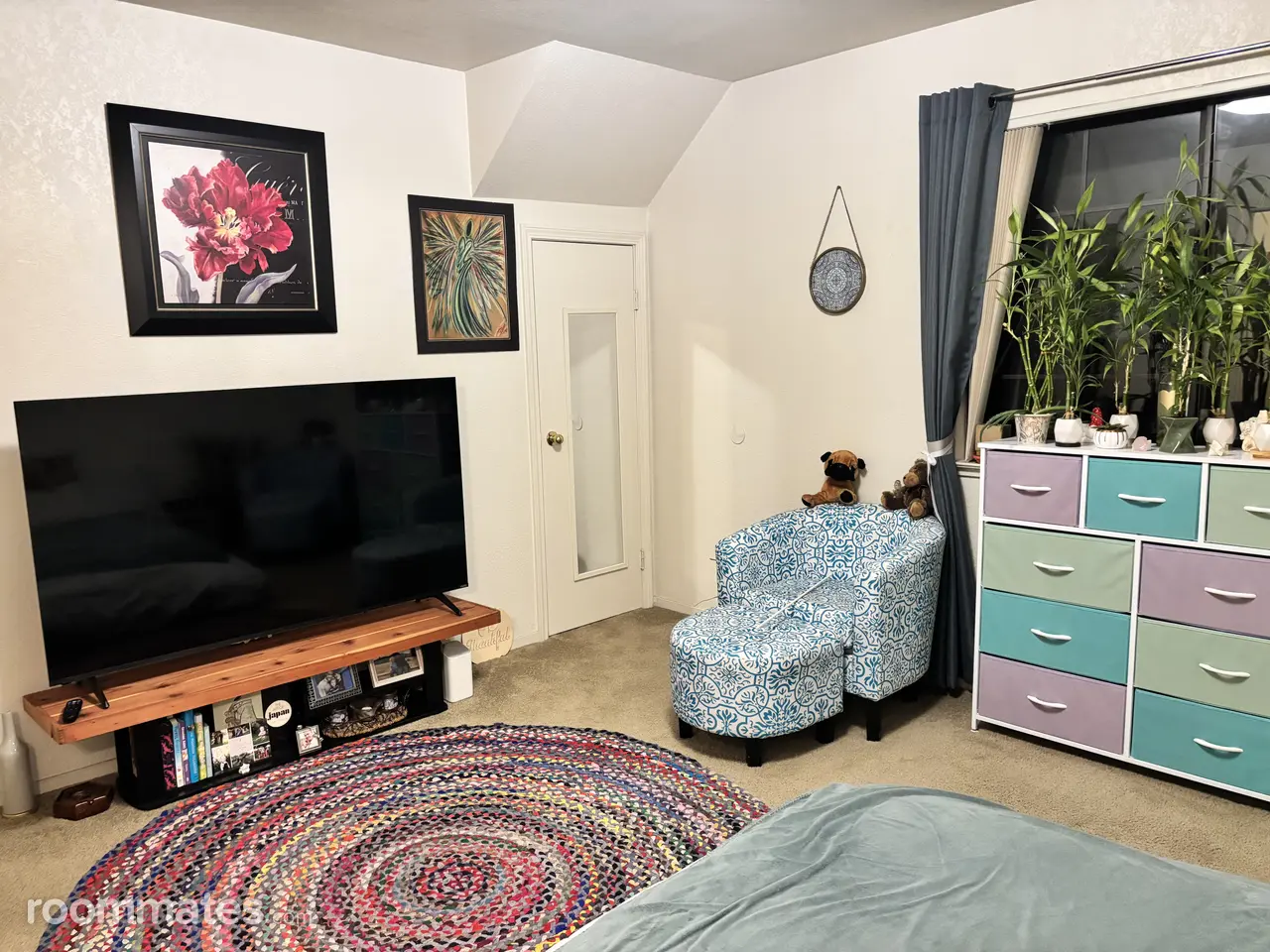 Profile photo 8 of 12