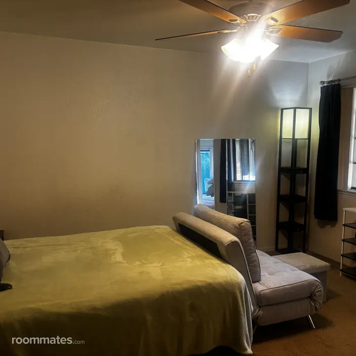 Room for rent in Lodi, CA $1100, townhouse