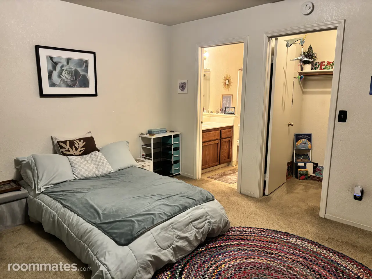 Profile photo 6 of 12