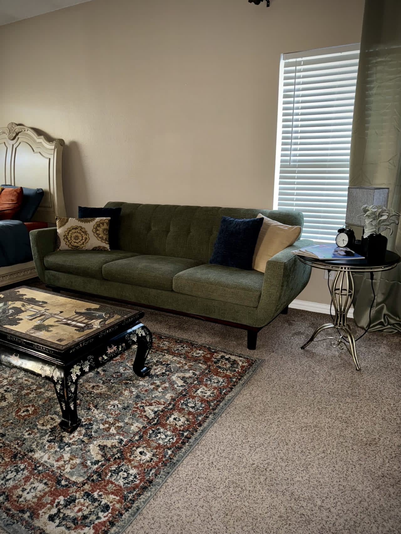 Profile photo 7 of 10