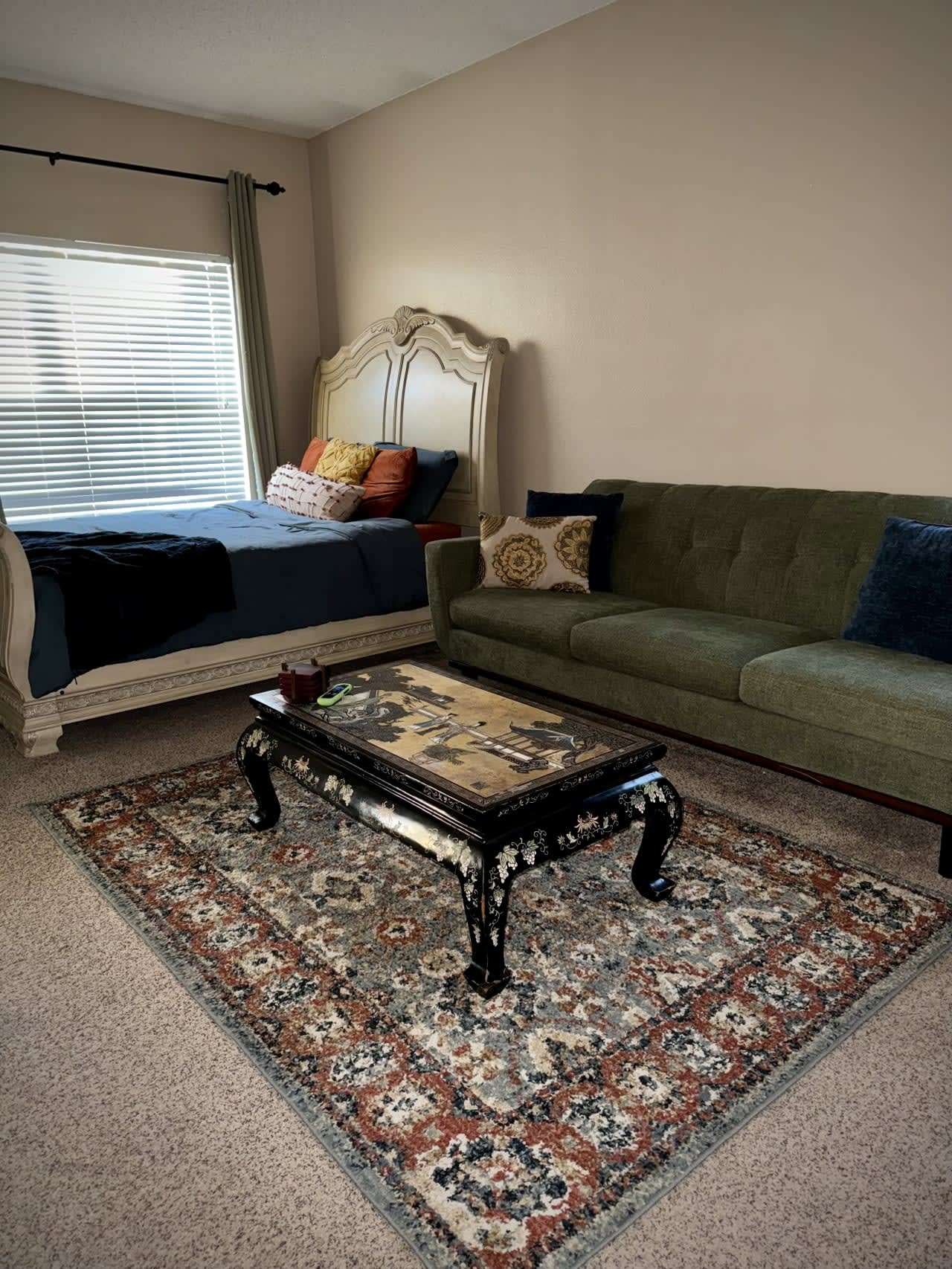 Profile photo 8 of 10