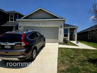 Room for rent in San Antonio, TX $750, house