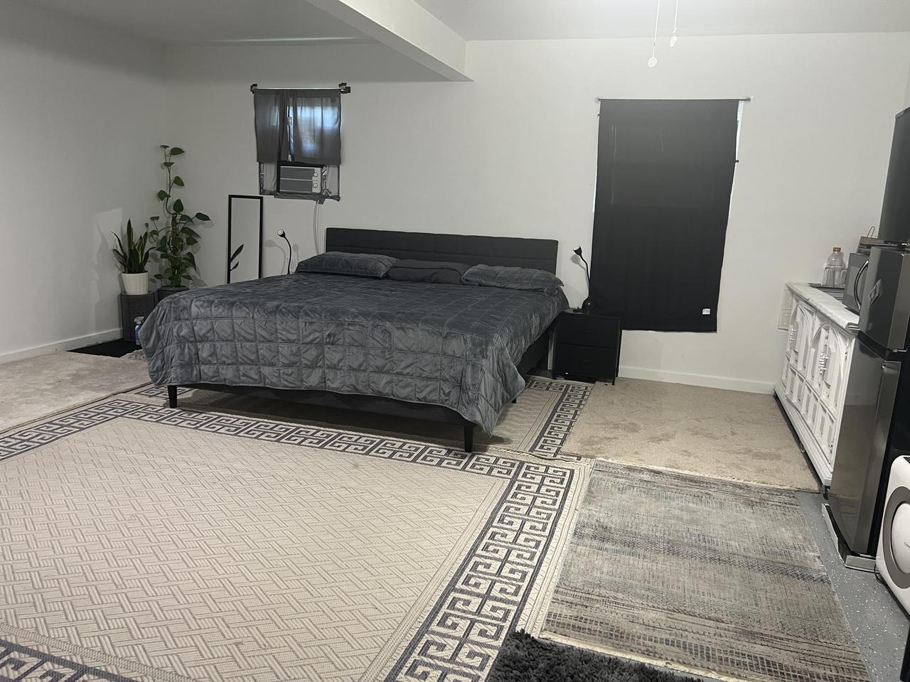 Profile photo 7 of 7