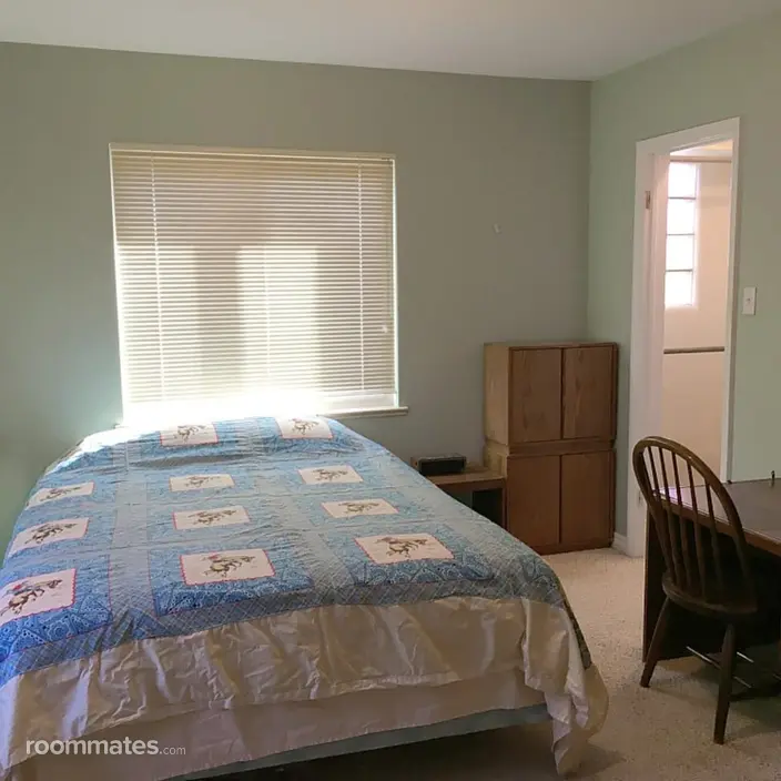 Room for rent in Denver, CO $900, house