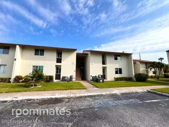 Room for rent in Cape Canaveral, FL $750, condo