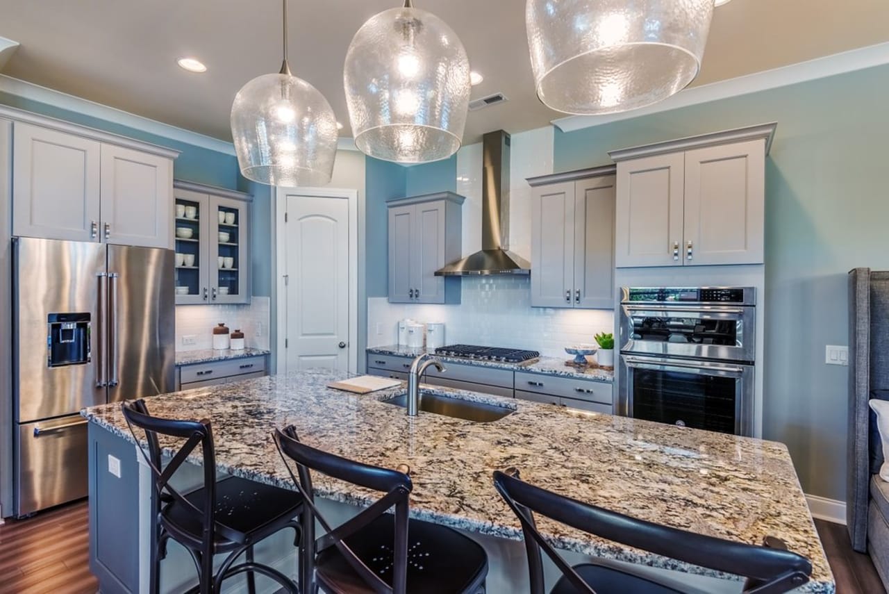 Profile photo 7 of 11