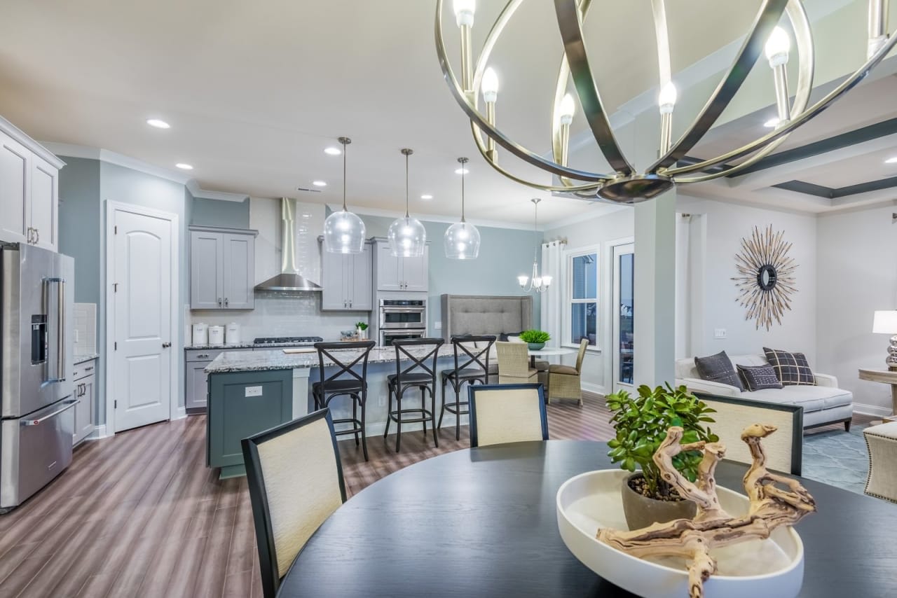 Profile photo 6 of 11