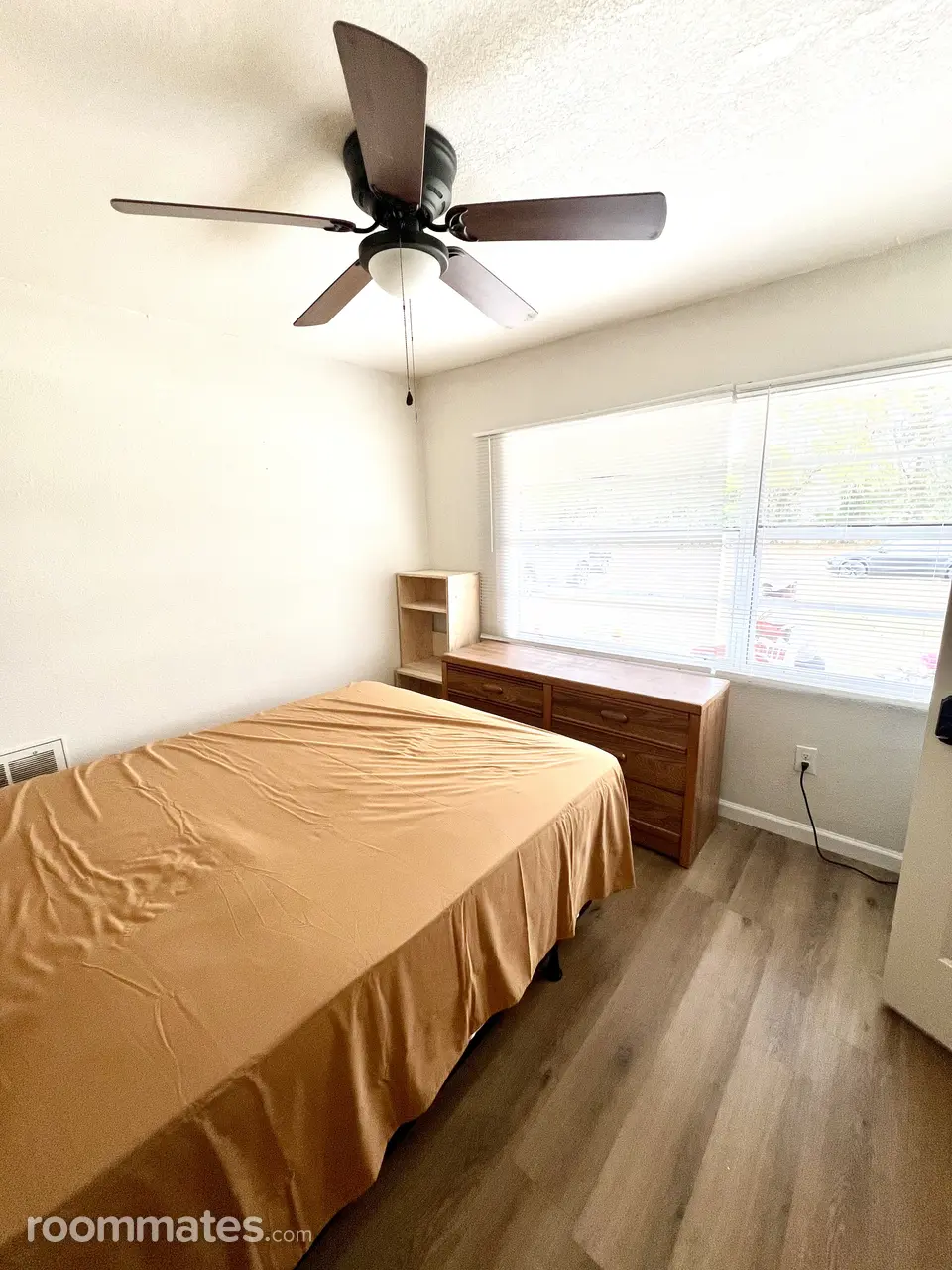 Profile photo 8 of 10