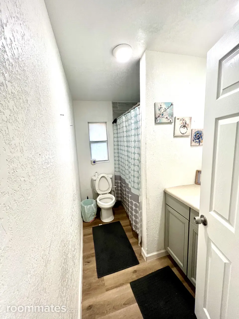 Profile photo 5 of 10