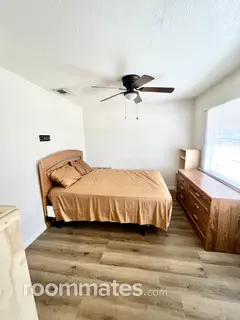 Room for rent in Spring Hill, FL $700, house