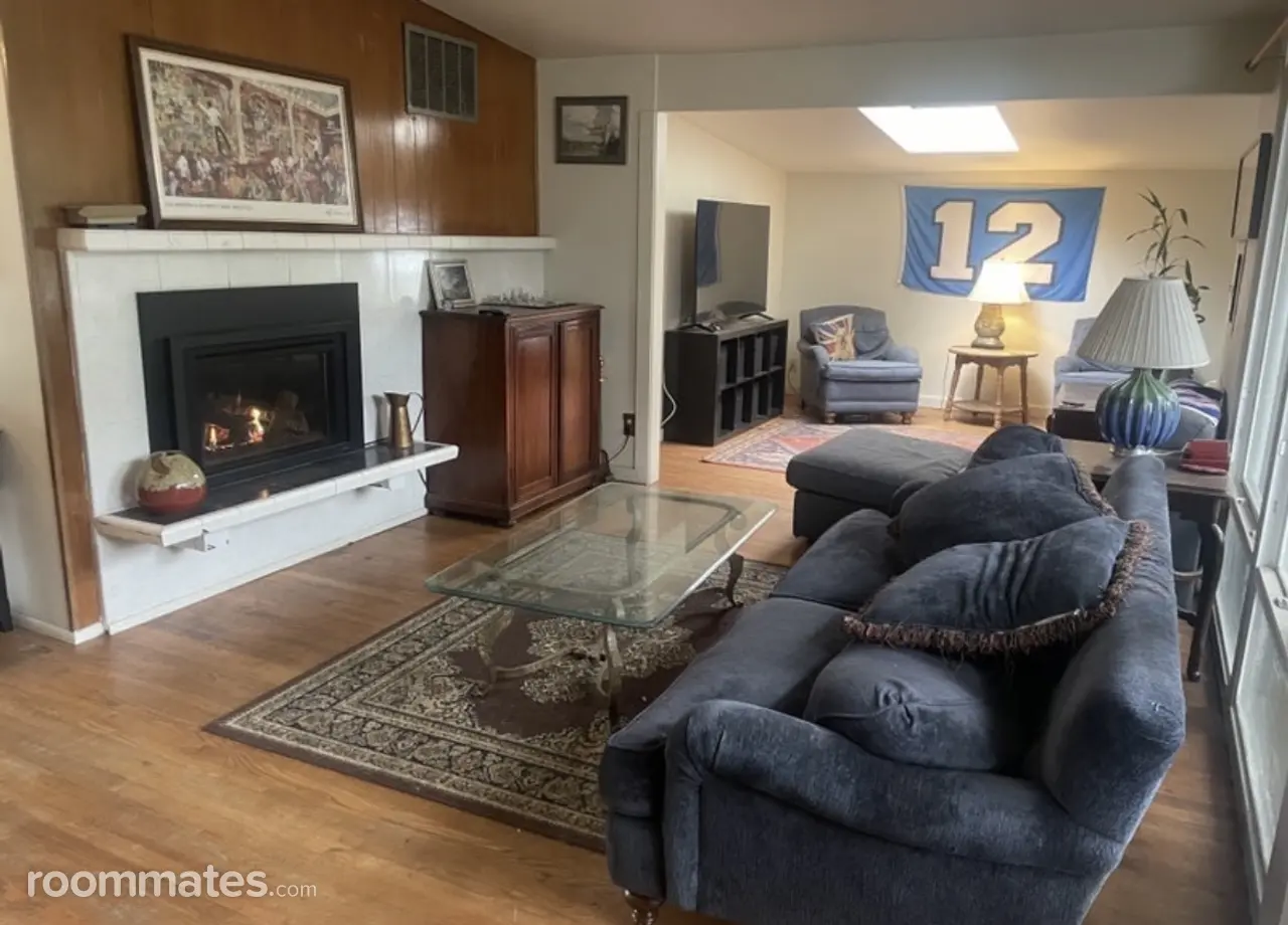 Profile photo 4 of 8