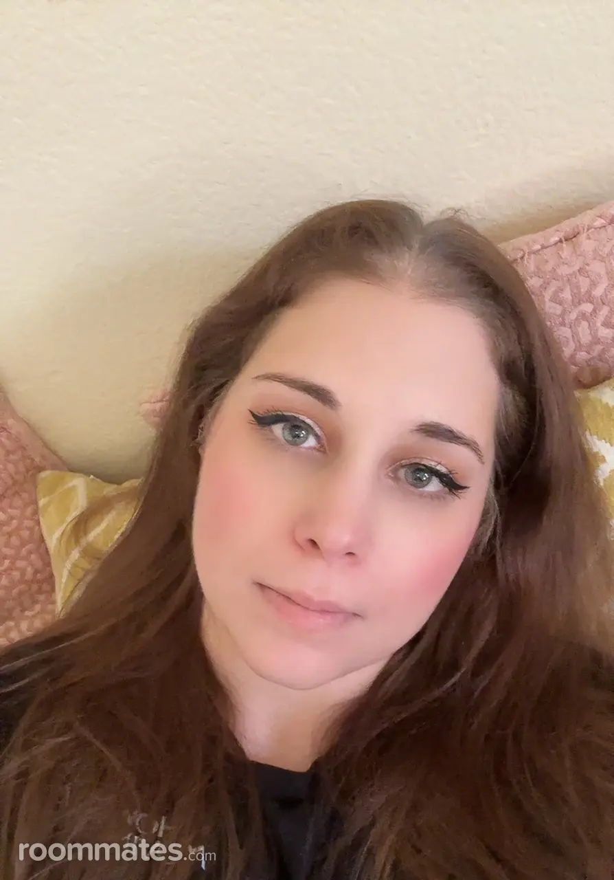 Profile photo 1 of 4