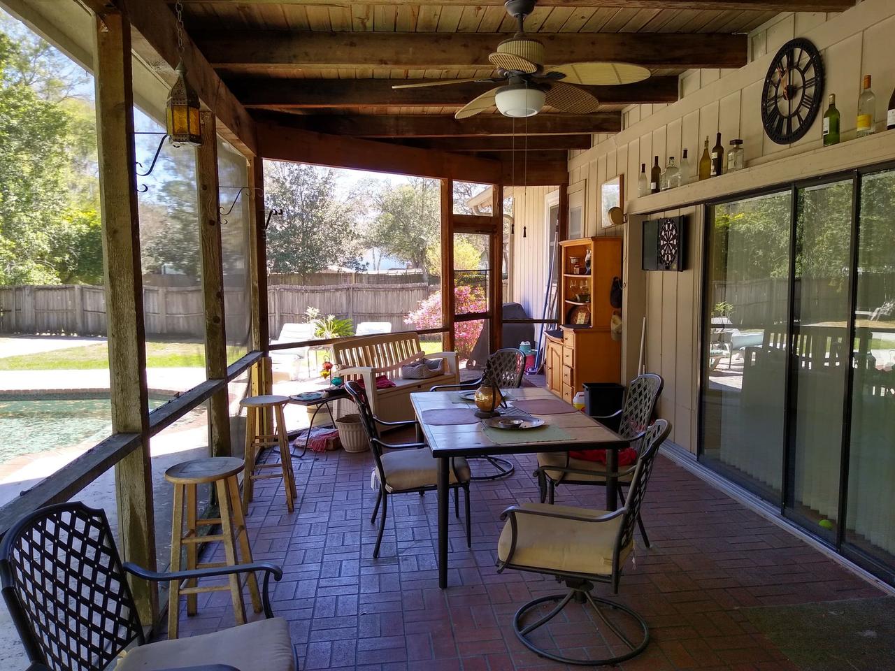 Profile photo 7 of 10