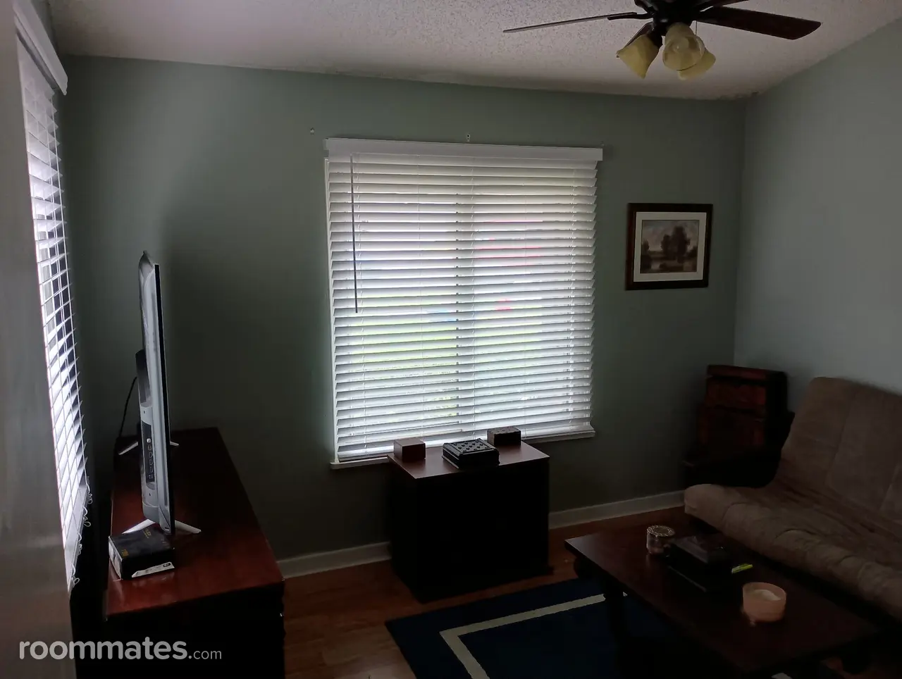 Profile photo 1 of 10