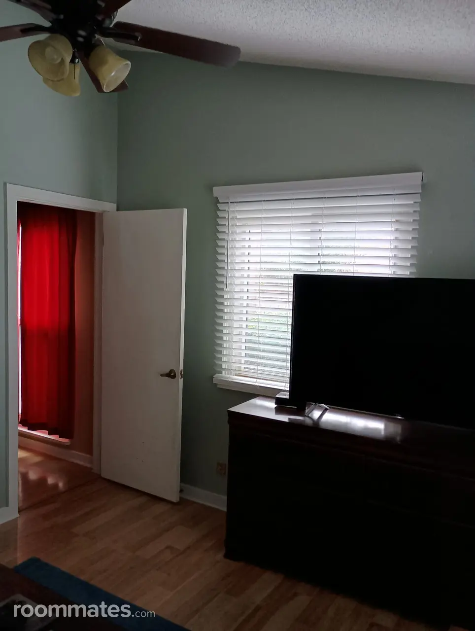 Profile photo 2 of 10