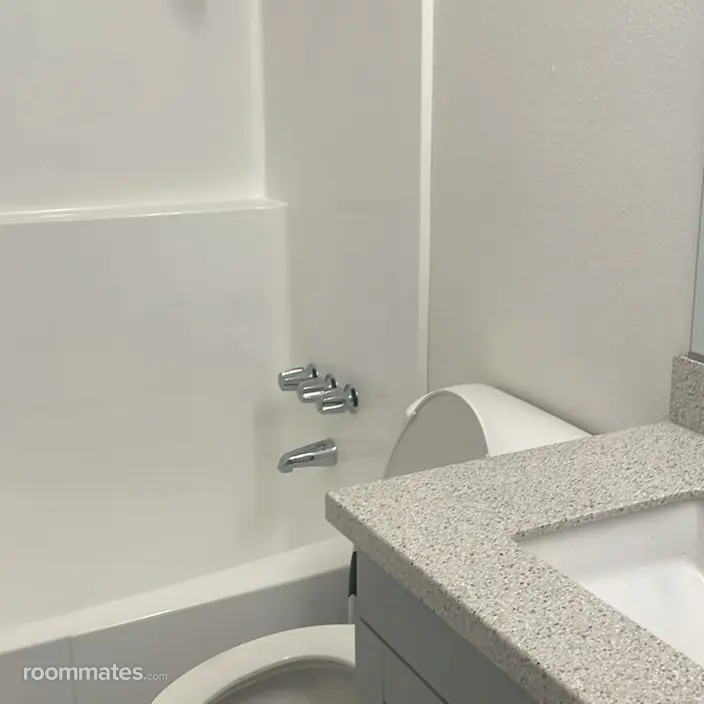 Room for rent in Rancho Cucamonga, CA $1000, house